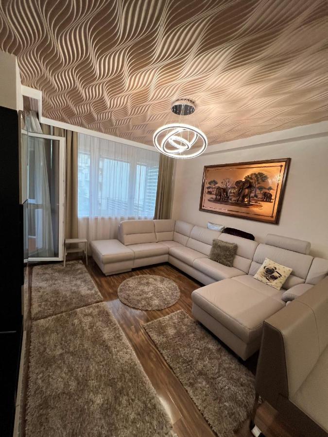 Párizsi Udvar Prémium Apartman Debrecen Exterior foto